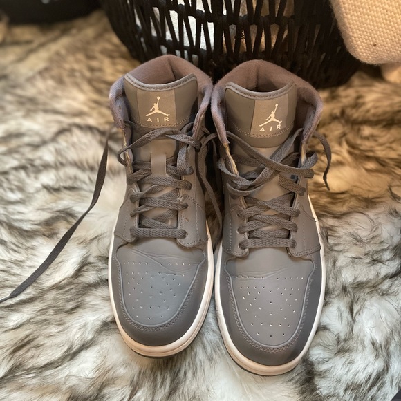 Jordan 1 mid Cool Grey - Picture 1 of 4
